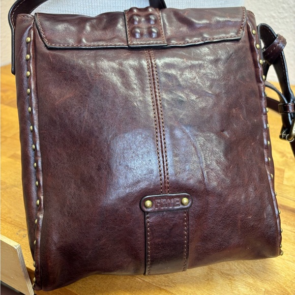 RARE Frye Studded Leather Crossbody Messenger Flap Bag Dark Brown - Picture 5 of 15